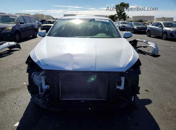 5NPD74LF1KH419386 2019 HYUNDAI ELANTRA White Widok z przodu