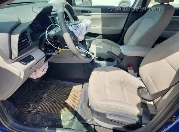 5NPD74LF1KH481161 2019 HYUNDAI ELANTRA Blue წინა სალონის ხედი