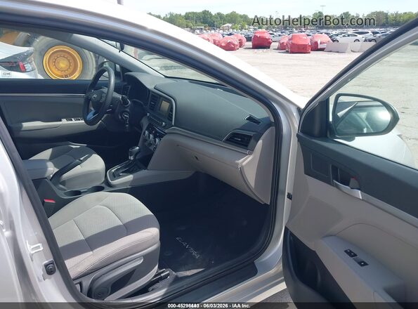 5NPD74LF1KH488496 2019 HYUNDAI ELANTRA Silver Front interior view