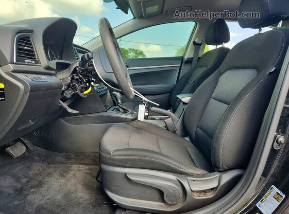5NPD74LF2JH399986 2018 HYUNDAI ELANTRA Black Widok wnętrza z przodu