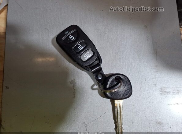5NPD74LF2LH607027 2020 HYUNDAI ELANTRA Черный Вид панели приборов