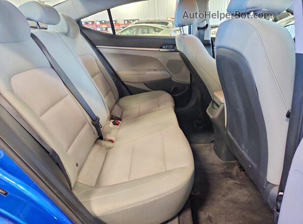5NPD74LF3HH082633 2017 HYUNDAI ELANTRA Blue Вид задніх сидінь