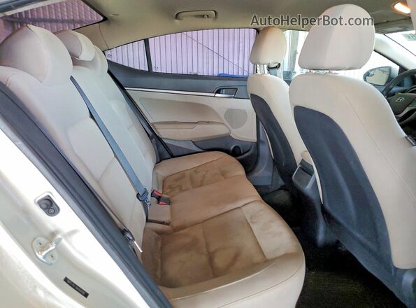 5NPD74LF3HH164300 2017 HYUNDAI ELANTRA Silver Rear seats view