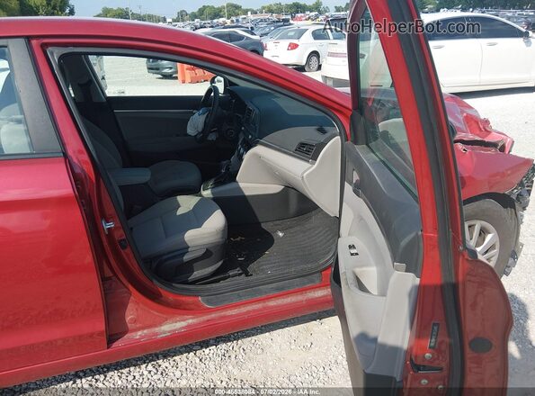 5NPD74LF3KH457797 2019 HYUNDAI ELANTRA Red Вид салону спереду
