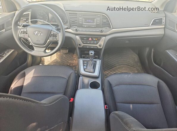 5NPD74LF4HH158828 2017 HYUNDAI ELANTRA Silver Widok deski rozdzielczej