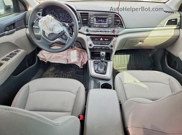 5NPD74LF5HH158501 2017 HYUNDAI ELANTRA Silver წინა პანელის ხედი