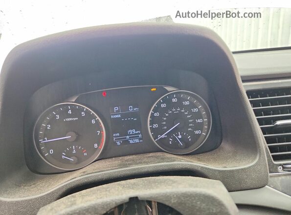 5NPD74LF5JH215639 2018 HYUNDAI ELANTRA White ხელსაწყოთა პანელის ხედი