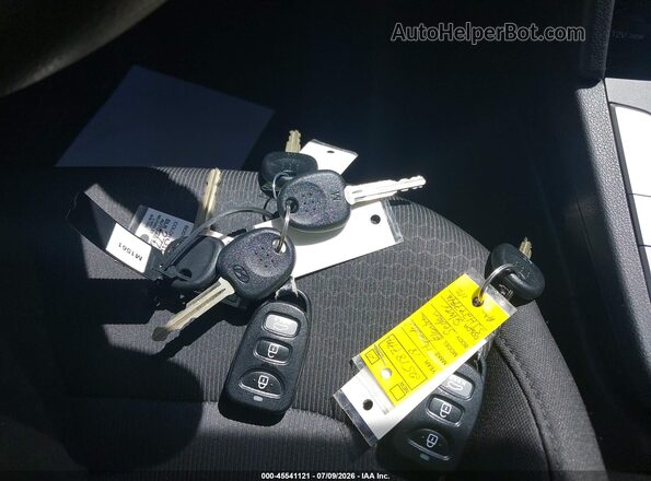 5NPD74LF5JH277946 2018 HYUNDAI ELANTRA Серебряный Вид панели приборов