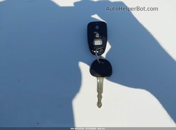 5NPD74LF5KH493880 2019 HYUNDAI ELANTRA Red Vista del salpicadero