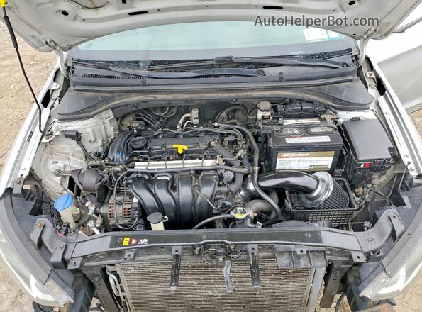 5NPD74LF6HH166994 2017 HYUNDAI ELANTRA Серебряный Вид задней части салона