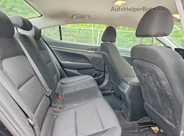 5NPD74LF6JH397397 2018 HYUNDAI ELANTRA Black უკანა სავარძლების ხედი