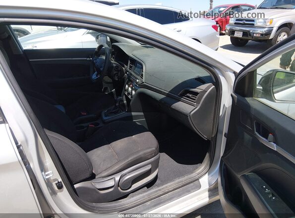 5NPD74LF6KH443599 2019 HYUNDAI ELANTRA Silver Widok wnętrza z przodu