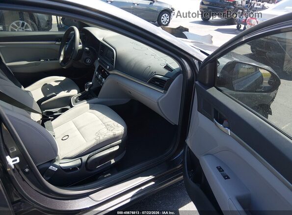 5NPD74LF6LH599790 2020 HYUNDAI ELANTRA Gray Вид салону спереду