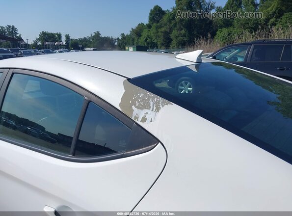 5NPD74LF7HH092520 2017 HYUNDAI ELANTRA White Widok wnętrza z tyłu
