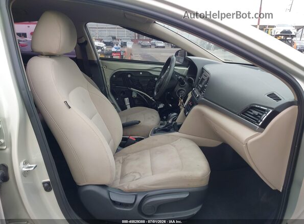 5NPD74LF8HH201714 2017 HYUNDAI ELANTRA Gold Սալոնի դիմացի տեսք