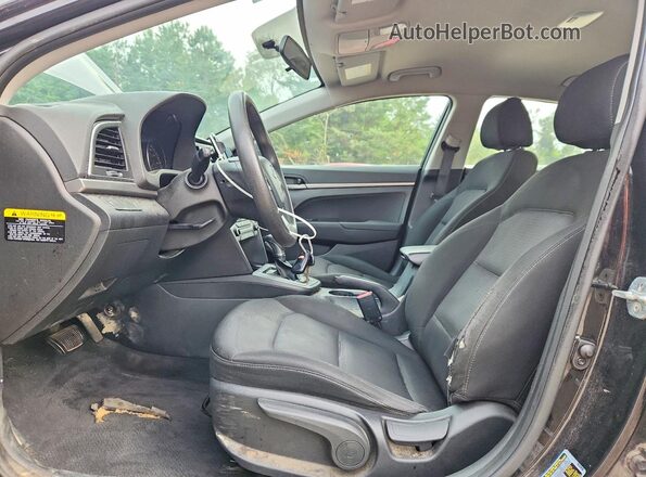 5NPD74LF8JH216798 2018 HYUNDAI ELANTRA Black წინა სალონის ხედი