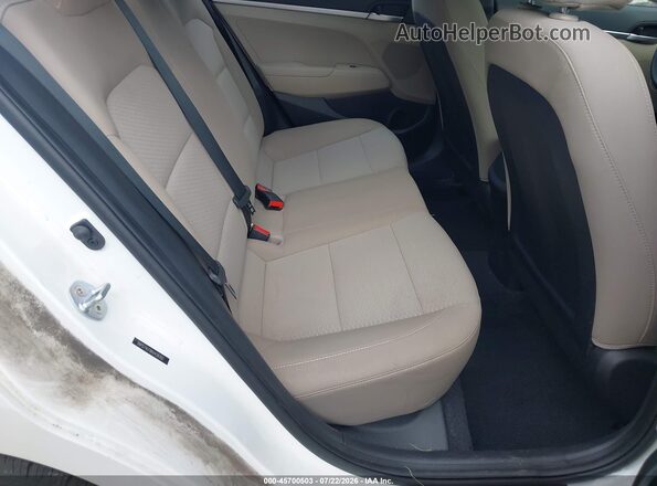 5NPD74LF8KH439392 2019 HYUNDAI ELANTRA White VIN sticker view
