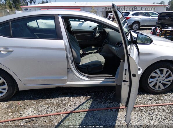 5NPD74LF9HH085035 2017 HYUNDAI ELANTRA Silver წინა სალონის ხედი