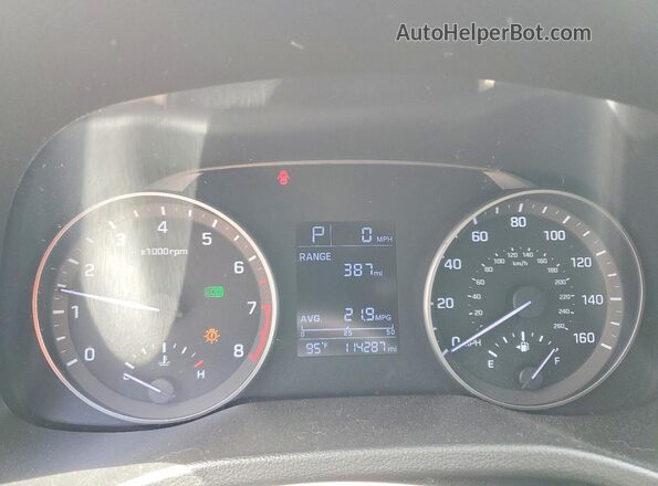 5NPD74LF9JH294099 2018 HYUNDAI ELANTRA Белый Вид щитка приборов