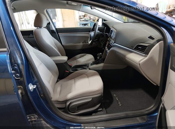 5NPD74LFXLH618213 2020 HYUNDAI ELANTRA Blue წინა სალონის ხედი