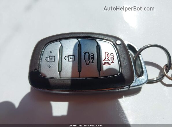 5NPD84LF0HH011919 2017 HYUNDAI ELANTRA White Dashboard view