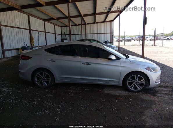 5NPD84LF0HH047481 2017 HYUNDAI ELANTRA Silver Vista interior trasera
