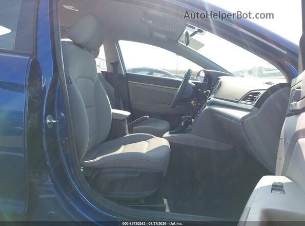 5NPD84LF0HH048470 2017 HYUNDAI ELANTRA Blue Vista interior delantera