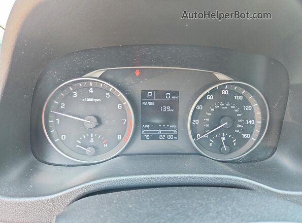 5NPD84LF0HH052387 2017 HYUNDAI ELANTRA Silver ხელსაწყოთა პანელის ხედი