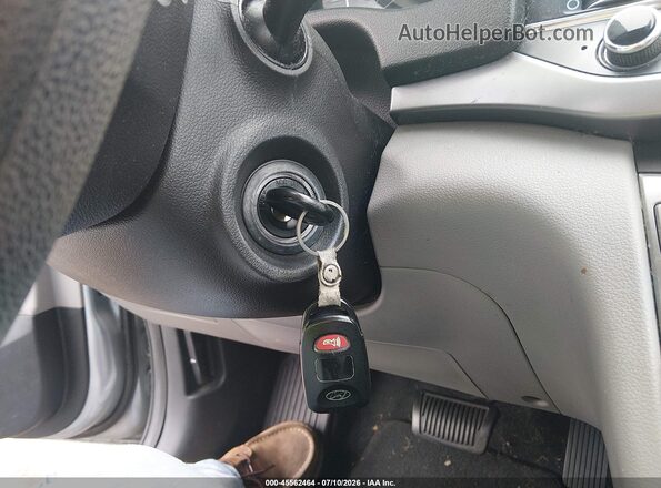 5NPD84LF0HH057492 2017 HYUNDAI ELANTRA Серебряный Вид панели приборов