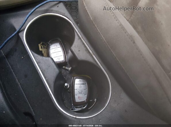 5NPD84LF0HH119599 2017 HYUNDAI ELANTRA Champagne Вид панели приборов