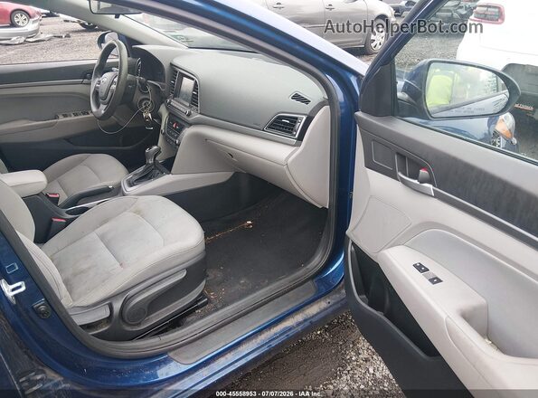 5NPD84LF0HH120428 2017 HYUNDAI ELANTRA Синий Вид салона спереди