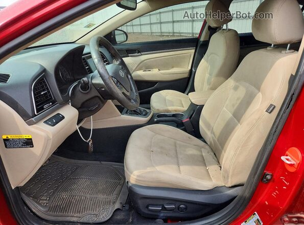 5NPD84LF0HH166860 2017 HYUNDAI ELANTRA Красный Вид салона спереди