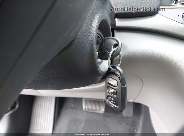 5NPD84LF0HH175011 2017 HYUNDAI ELANTRA Silver Вид панелі приладів