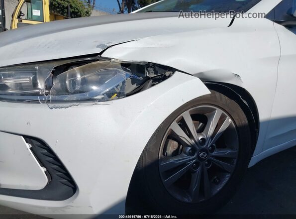 5NPD84LF0HH187661 2017 HYUNDAI ELANTRA White Vista frontal