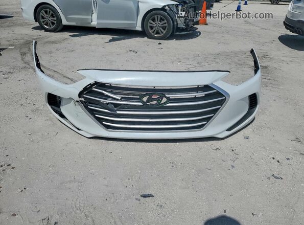 5NPD84LF0JH249372 2018 HYUNDAI ELANTRA White Շարժիչի բաժամունքի տեսք