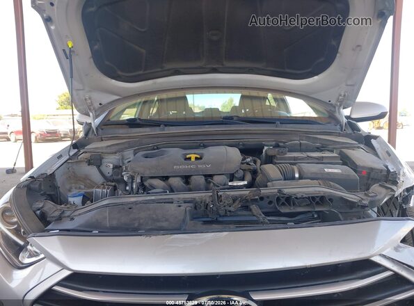 5NPD84LF0JH298328 2018 HYUNDAI ELANTRA Серебряный Вид сзади