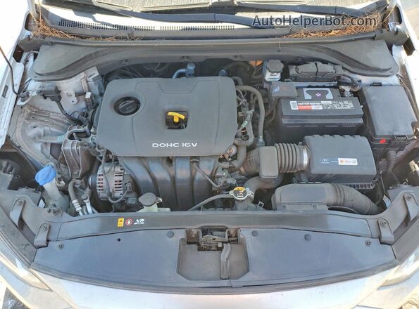 5NPD84LF0JH304189 2018 HYUNDAI ELANTRA Silver Rear interior view