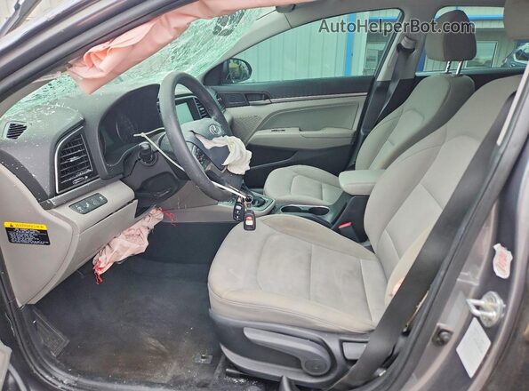 5NPD84LF0JH317878 2018 HYUNDAI ELANTRA Серый Вид салона спереди