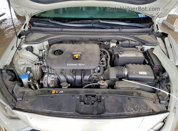 5NPD84LF0JH319288 2018 HYUNDAI ELANTRA Beige უკანა სალონის ხედი