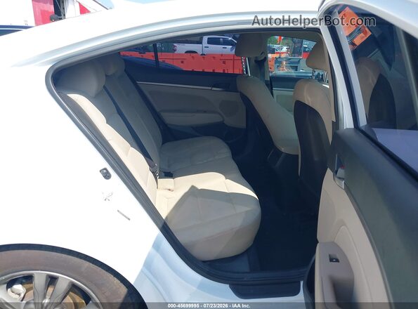 5NPD84LF0JH327584 2018 HYUNDAI ELANTRA White VIN sticker view