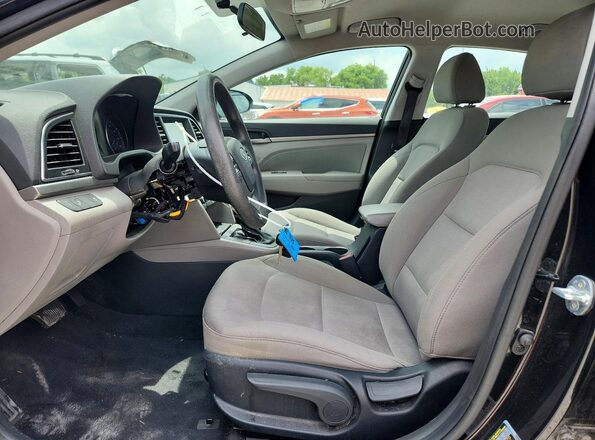 5NPD84LF0JH339816 2018 HYUNDAI ELANTRA Black Front interior view