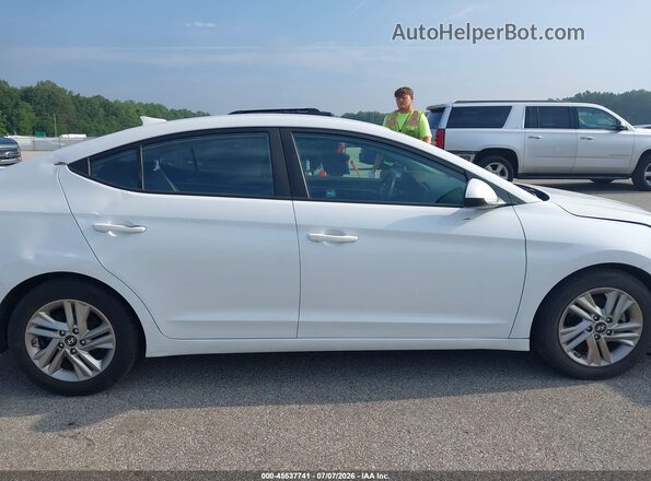 5NPD84LF0KH462775 2019 HYUNDAI ELANTRA White უკანა სალონის ხედი