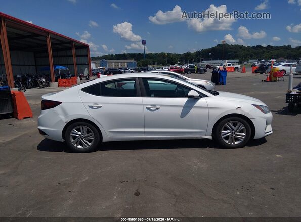 5NPD84LF0KH475946 2019 HYUNDAI ELANTRA Белый Вид задней части салона