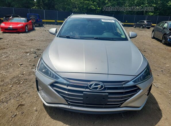 5NPD84LF0KH486798 2019 HYUNDAI ELANTRA Серебряный Вид спереди