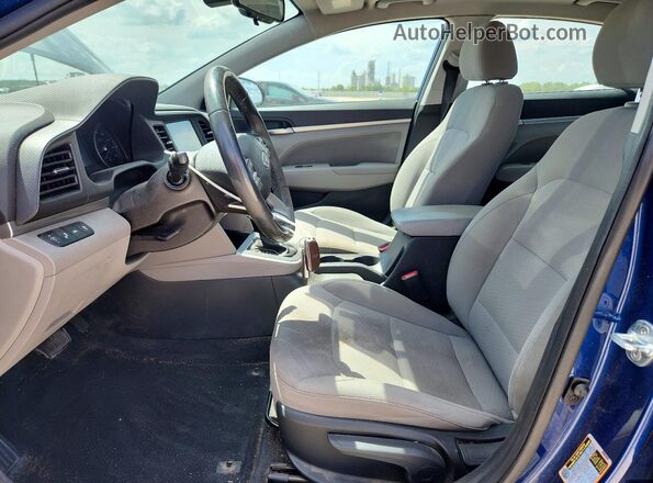 5NPD84LF0LH610926 2020 HYUNDAI ELANTRA Синий Вид салона спереди