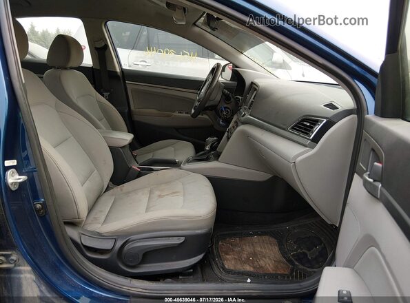 5NPD84LF1HH035257 2017 HYUNDAI ELANTRA Blue Вид салону спереду