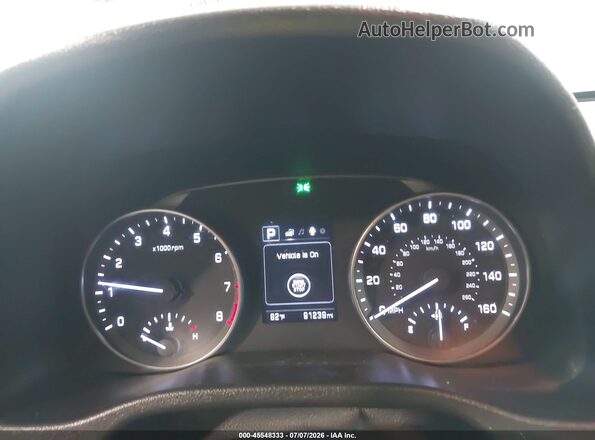 5NPD84LF1HH037591 2017 HYUNDAI ELANTRA Red Vista de los asientos traseros