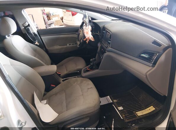 5NPD84LF1HH049224 2017 HYUNDAI ELANTRA White Front interior view