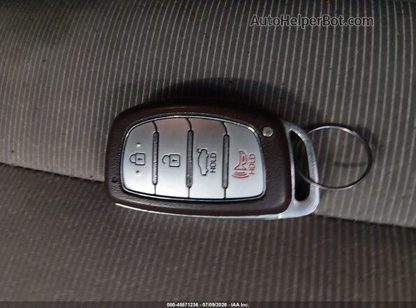 5NPD84LF1HH049224 2017 HYUNDAI ELANTRA White Dashboard view