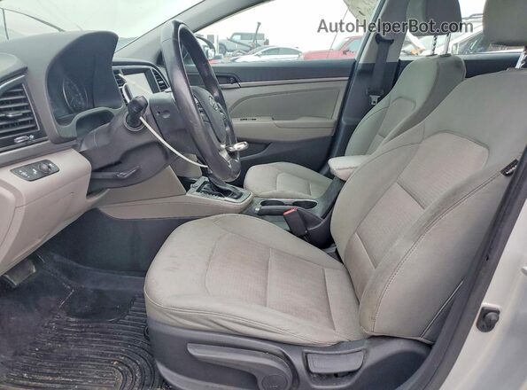 5NPD84LF1HH052253 2017 HYUNDAI ELANTRA Silver წინა სალონის ხედი